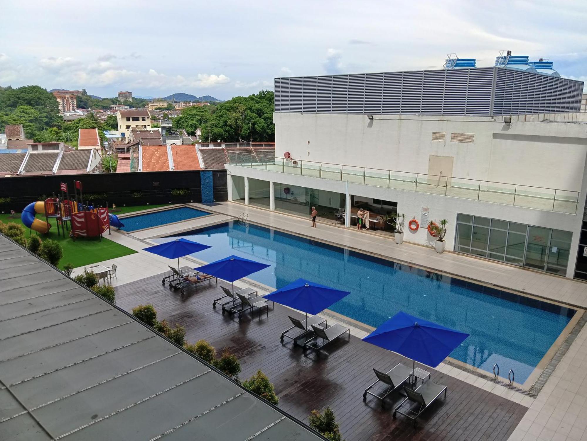 The Straits Suites By Ciconia Malacca Екстер'єр фото