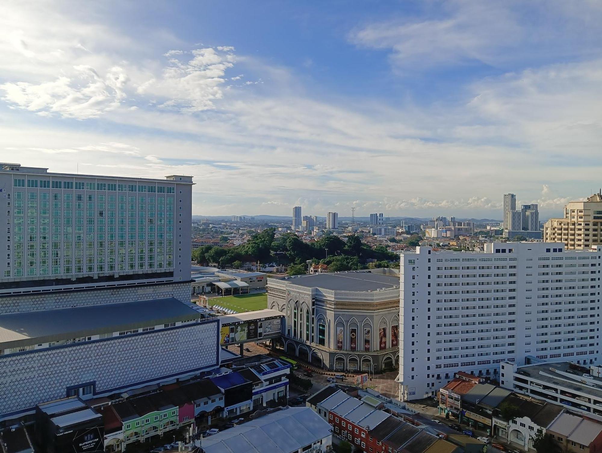 The Straits Suites By Ciconia Malacca Екстер'єр фото