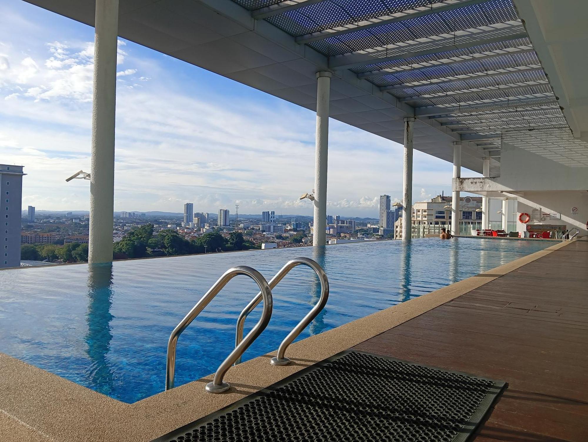 The Straits Suites By Ciconia Malacca Екстер'єр фото