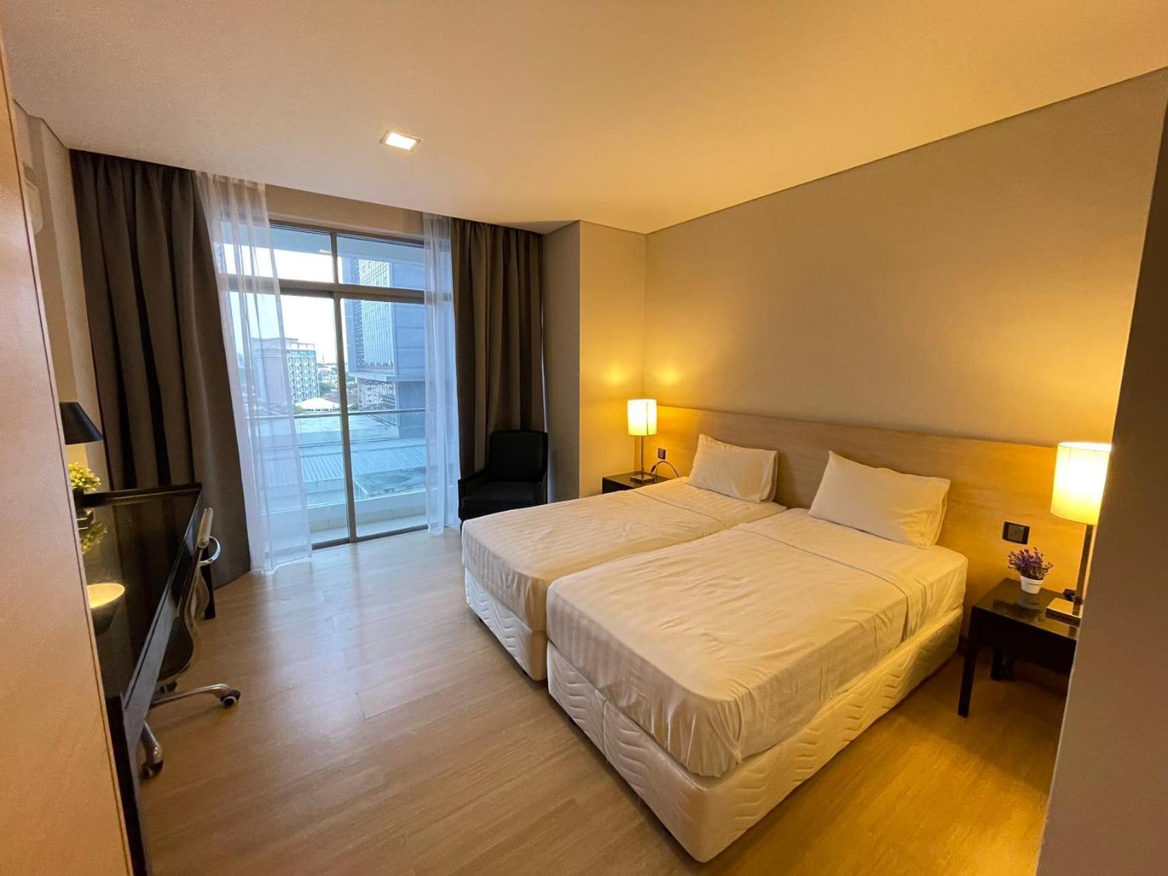 The Straits Suites By Ciconia Malacca Екстер'єр фото